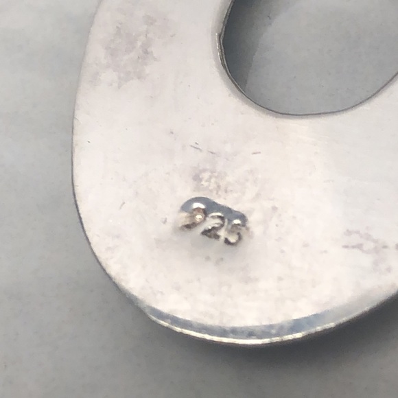 Vintage handcrafted sterling hollow pendant - Picture 4 of 6